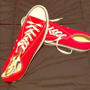 Men’s Converse Chucks